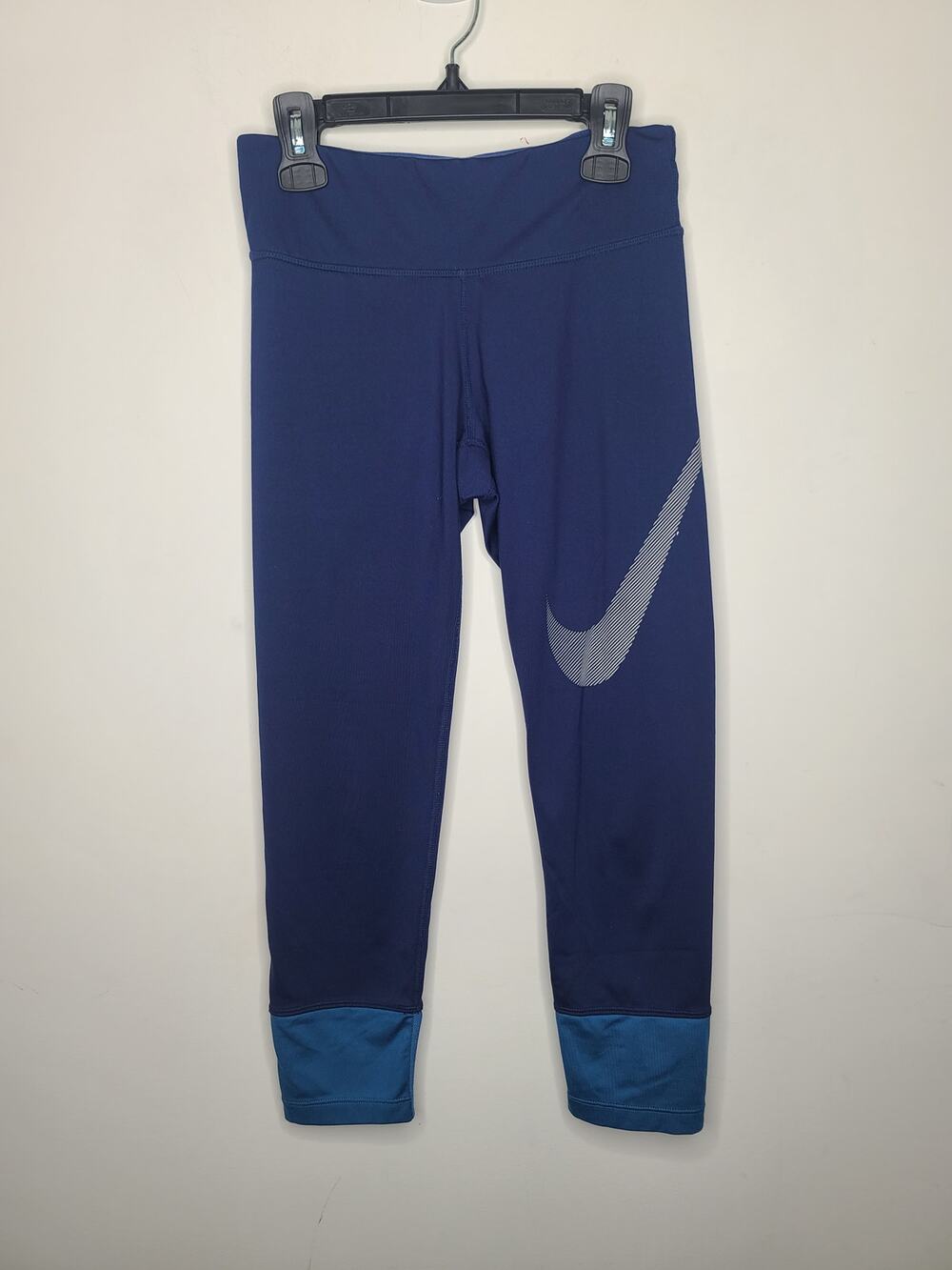 Nike dri-fit athletic capri - xs
